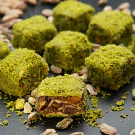 Antep Fıstıklı Baklava Lokum